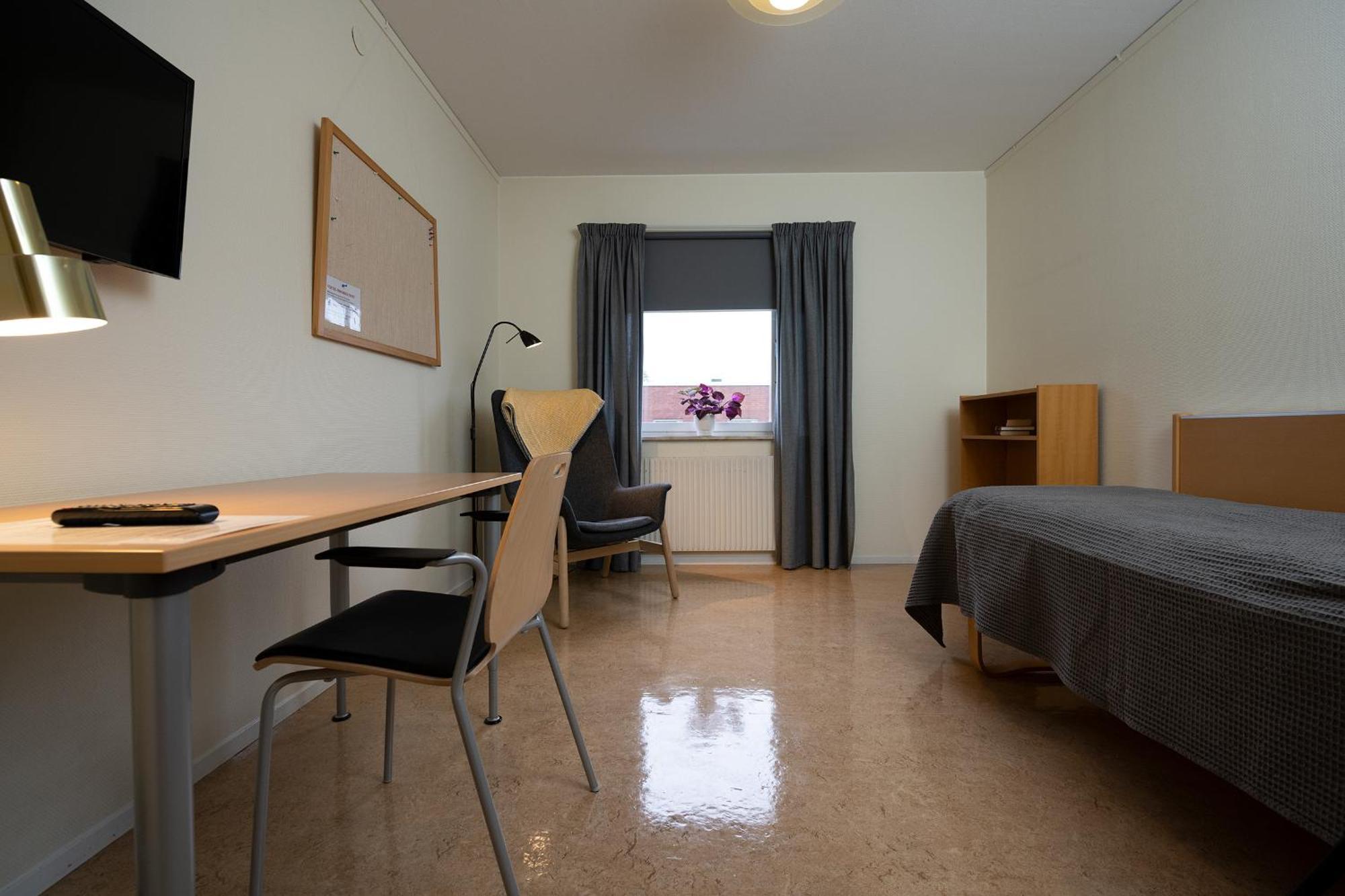 Logi Tuppen, Vandrarhem - Oskarshamns Folkhoegskola Exterior foto